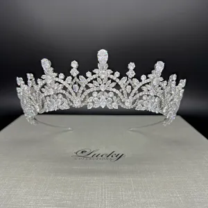 Bridal Crown, Quinceanera Tiara, Wedding Tiara, Corona para Quince, Headpiece for Bride