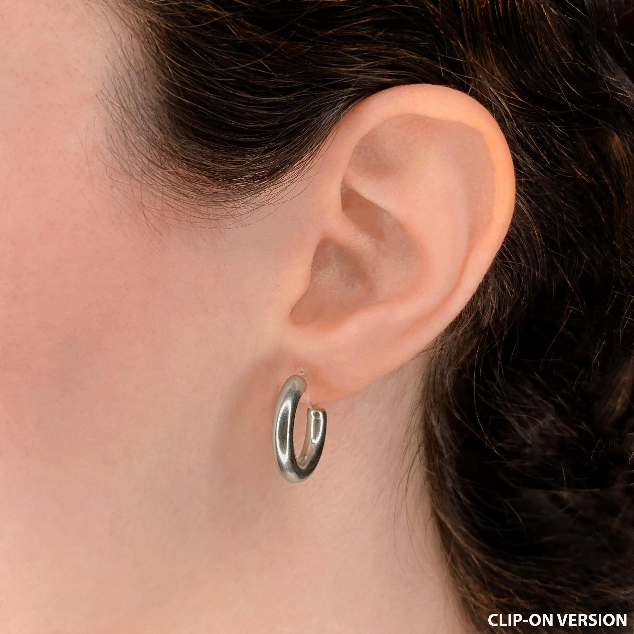 HOLLOW CHUNKY HUGGIE HOOP CLIP-ON EARRINGS IN SILVER